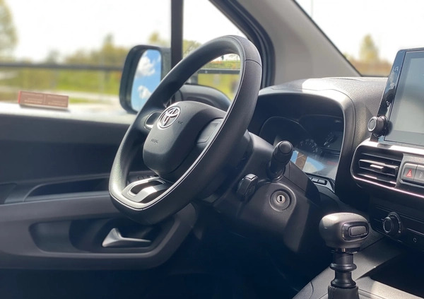 Toyota Proace City Verso cena 212232 przebieg: 1, rok produkcji 2024 z Kazimierza Wielka małe 154
